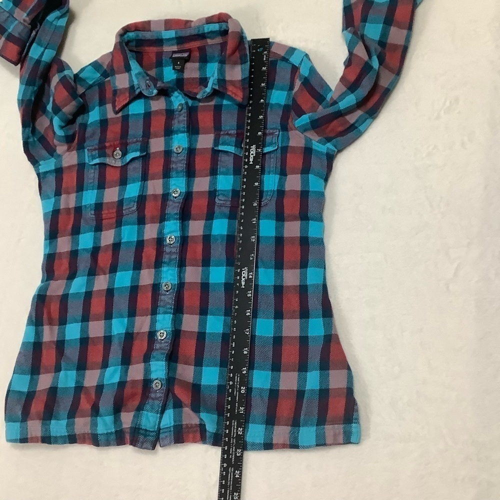 Patagonia Women’s Button Down Shirt Blue Pink Plaid Size 4 - Picture 9 of 13